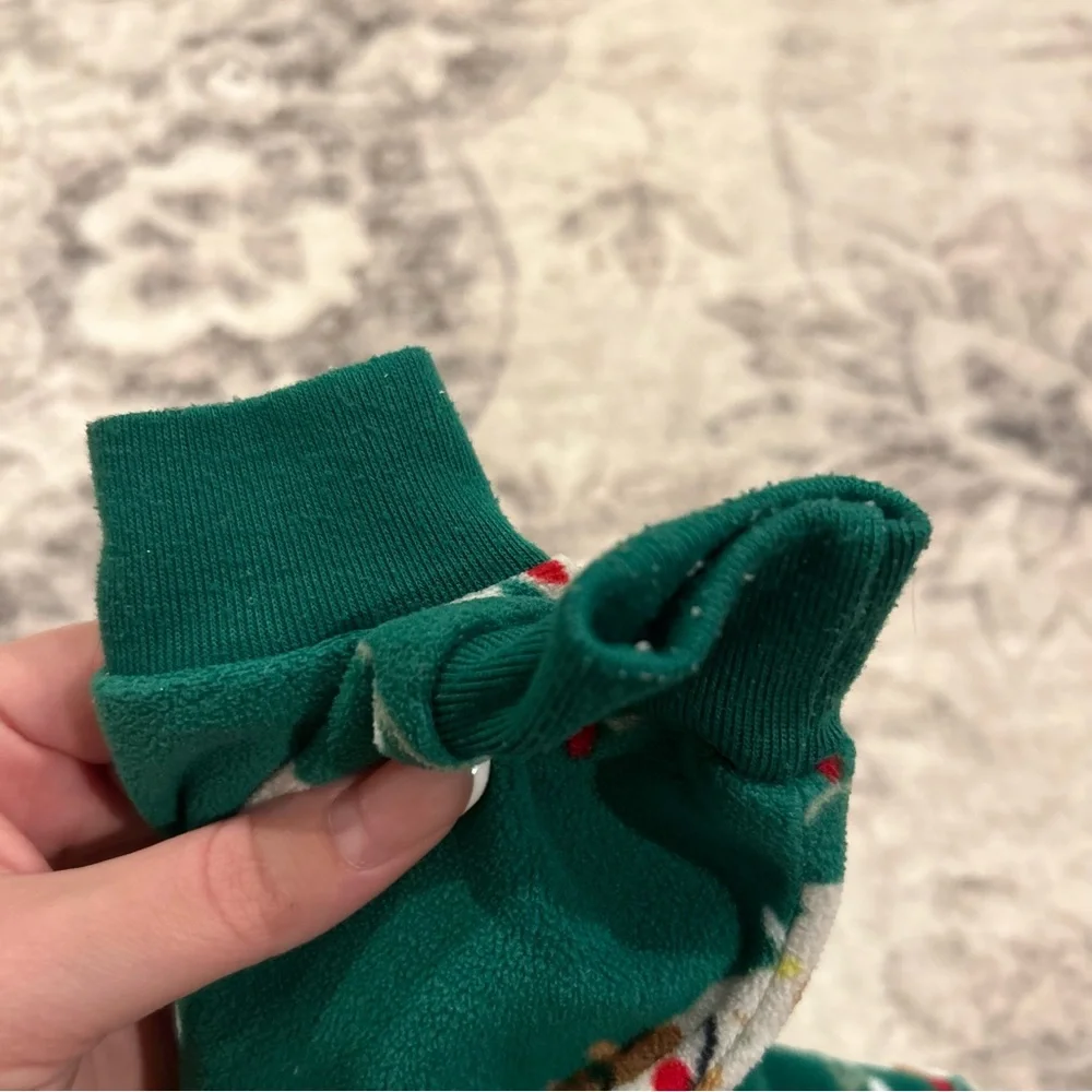 3 Piece Holiday Christmas Bundle 0-3M 2 Fleece Sleepers & Santa Baby Bodysuit